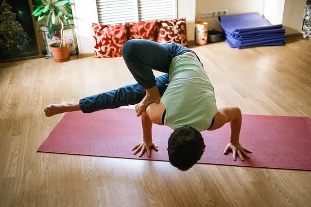 Essential Yoga Kit Buying Guide for Beginners and Experts